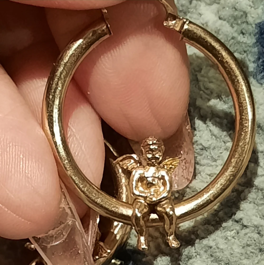 Genuine Solid 10K Yellow Gold "Angel 👼 On My Shoulder" Large 3D Hoop Earrings - Picture 8 of 11
